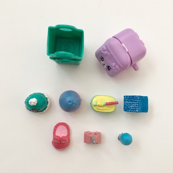Shopkins Collection - Picture 2 of 2